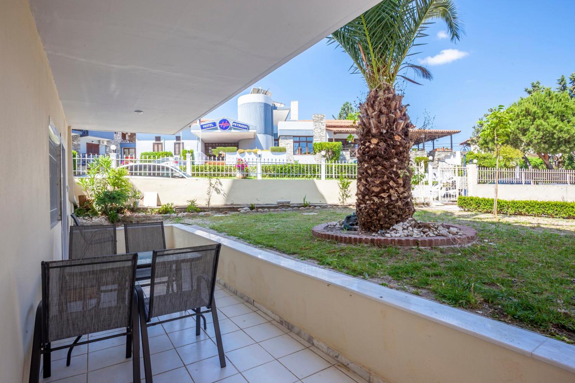 Aris Luxury Apartments Pefkochori Exterior foto