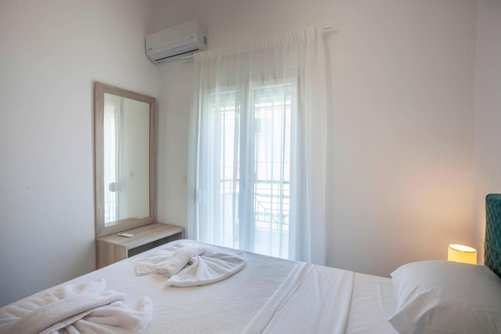 Aris Luxury Apartments Pefkochori Exterior foto